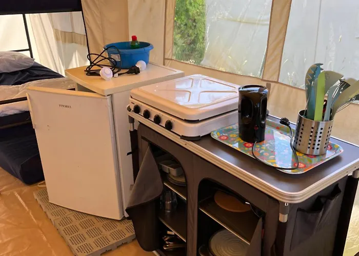 Comfort Tent Val De Wanne Κάμπινγκ